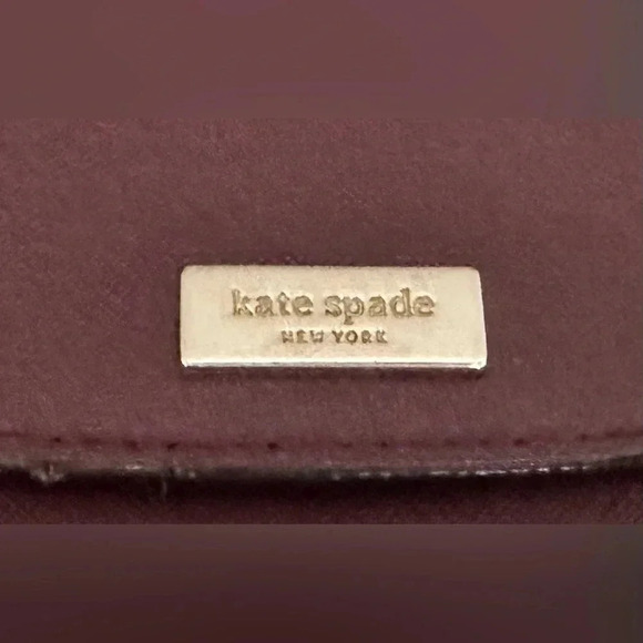Kate Spade Laurel Way Winni Chocolate Cherry Crossbody Wallet - Picture 3 of 13